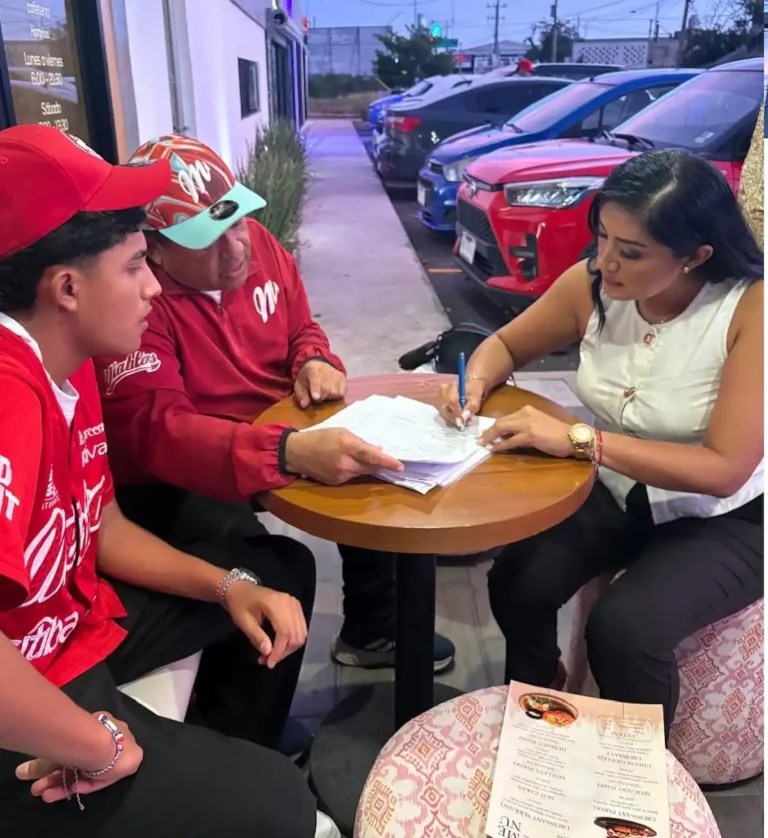 Angel-Hau-Azcorra-a-Diablos-Rojos-1
