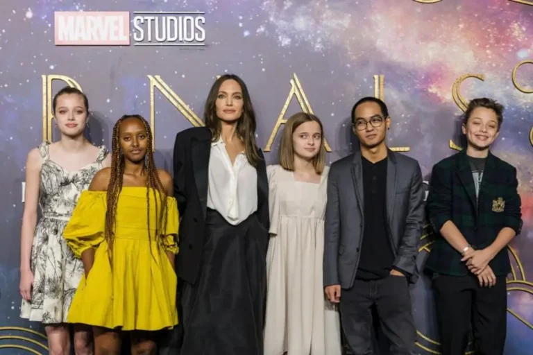 FAMILIA JOLIE
